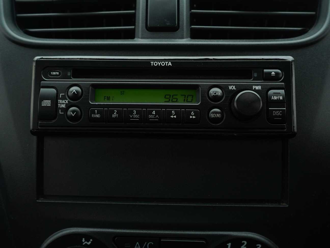 terpakai 2017 Perodua AXIA E 1.0