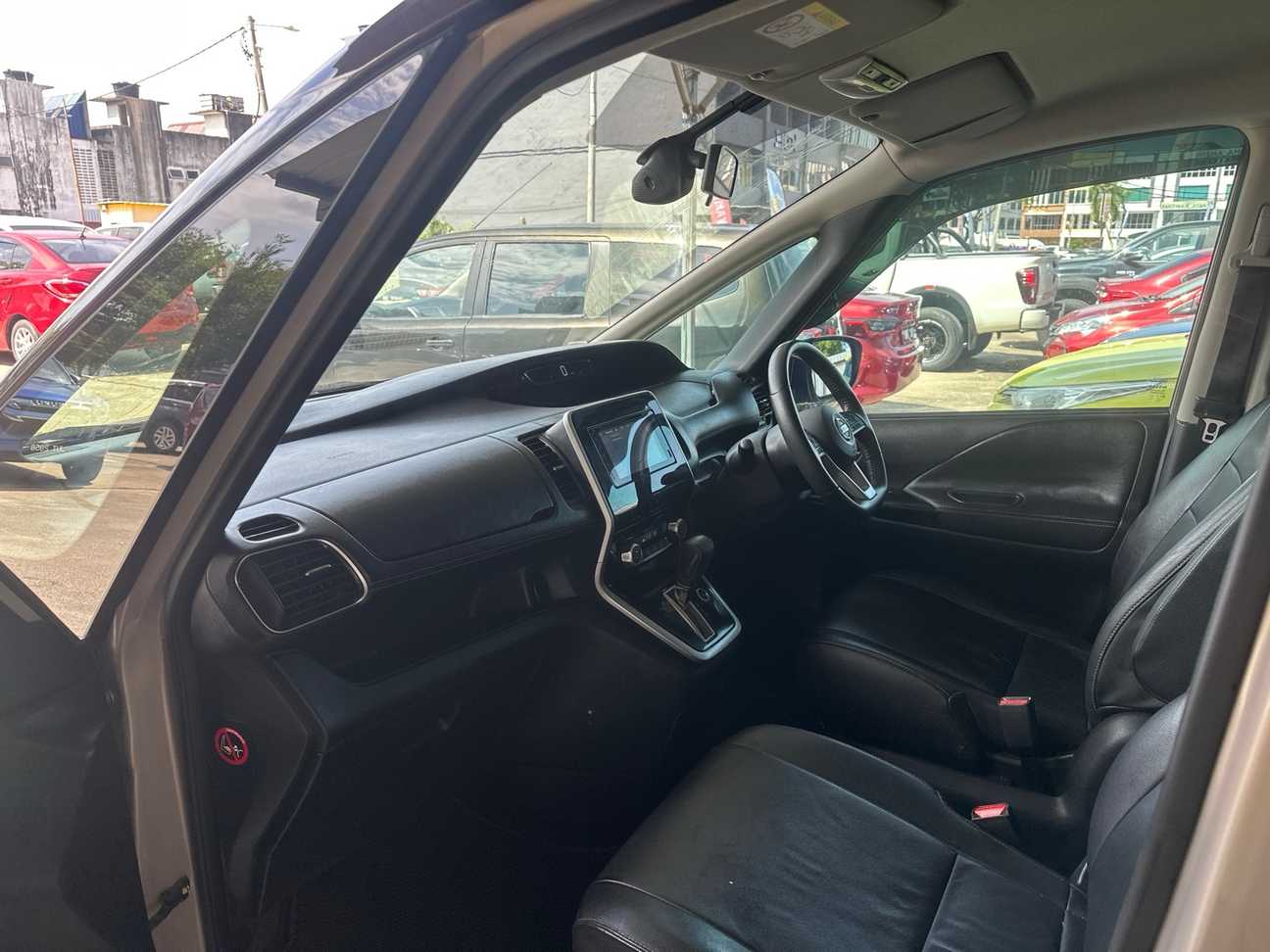 used 2018 Nissan Serena S-Hybrid High-Way Star 2.0
