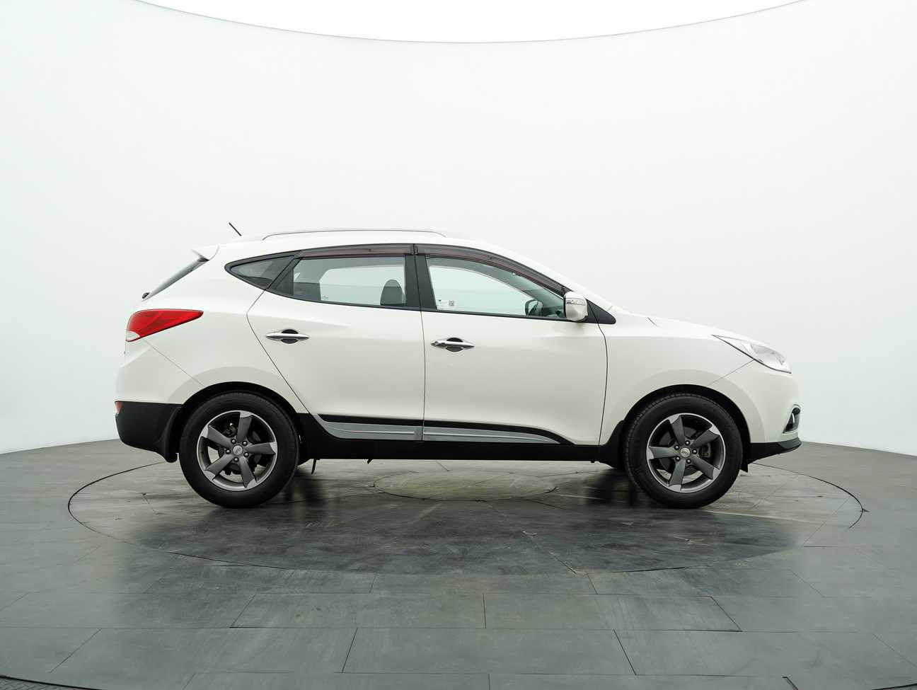 terpakai 2013 Hyundai Tucson Elegance 2.0