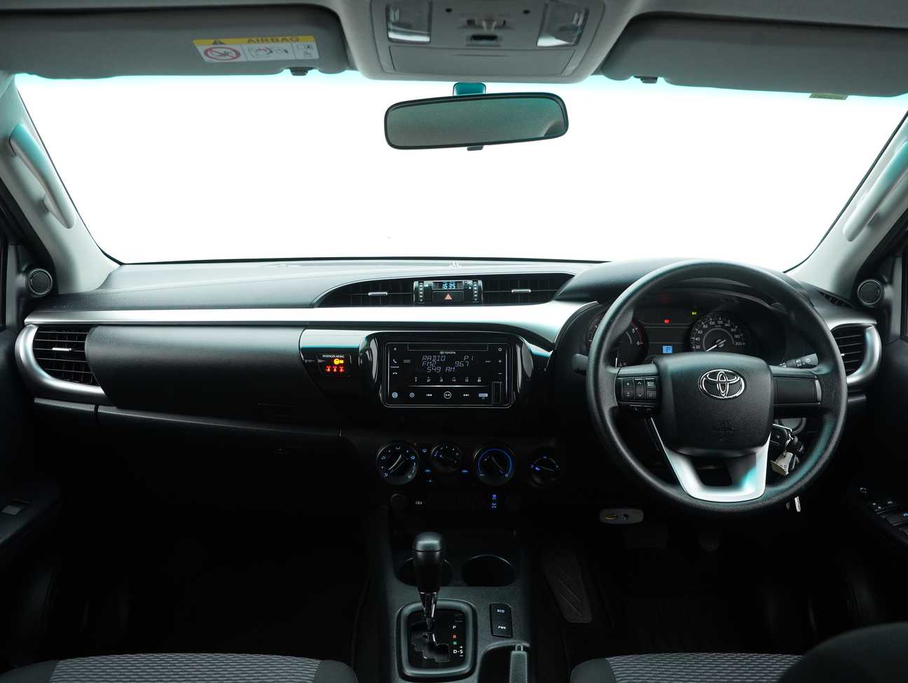 used 2022 Toyota Hilux E Dual Cab 2.4