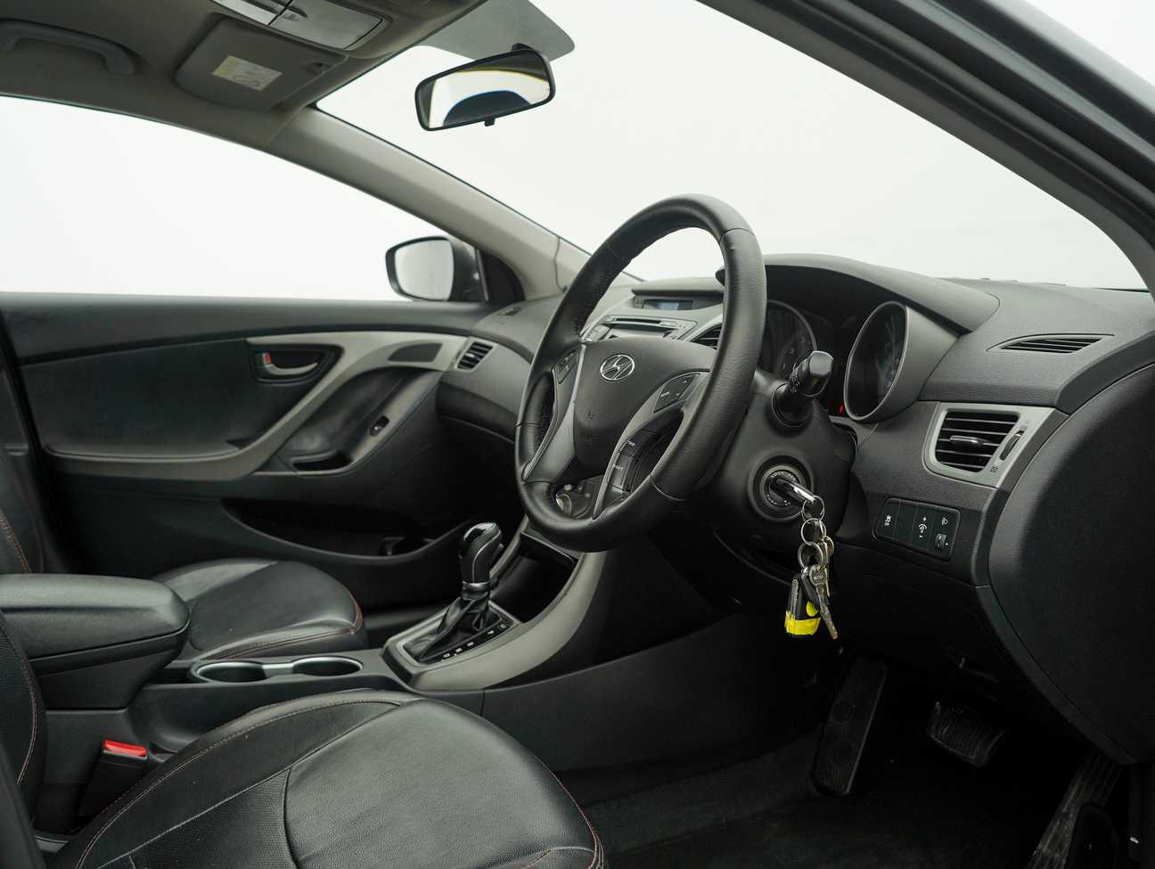 terpakai 2015 Hyundai Elantra Premium 1.6