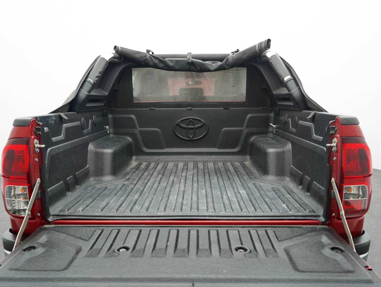 used 2019 Toyota HILUX DOUBLE CAB LE 4X4 2.4