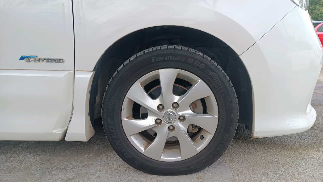 terpakai 2013 Nissan Serena S-Hybrid High-Way Star 2.0