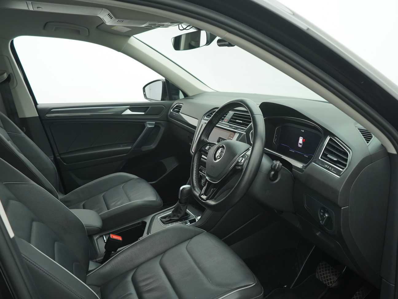 terpakai 2021 Volkswagen Tiguan Allspace Highline 1.4