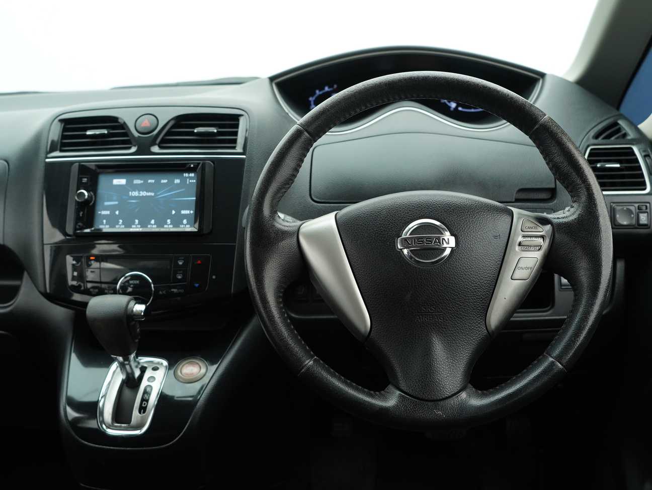 used 2013 Nissan Serena S-Hybrid High-Way Star 2.0