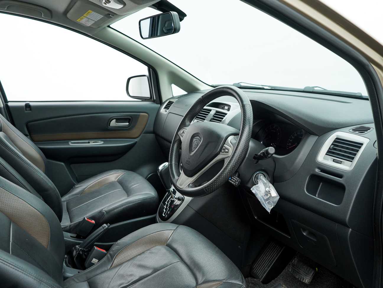 used 2014 Proton Exora Bold CFE Premium 1.6