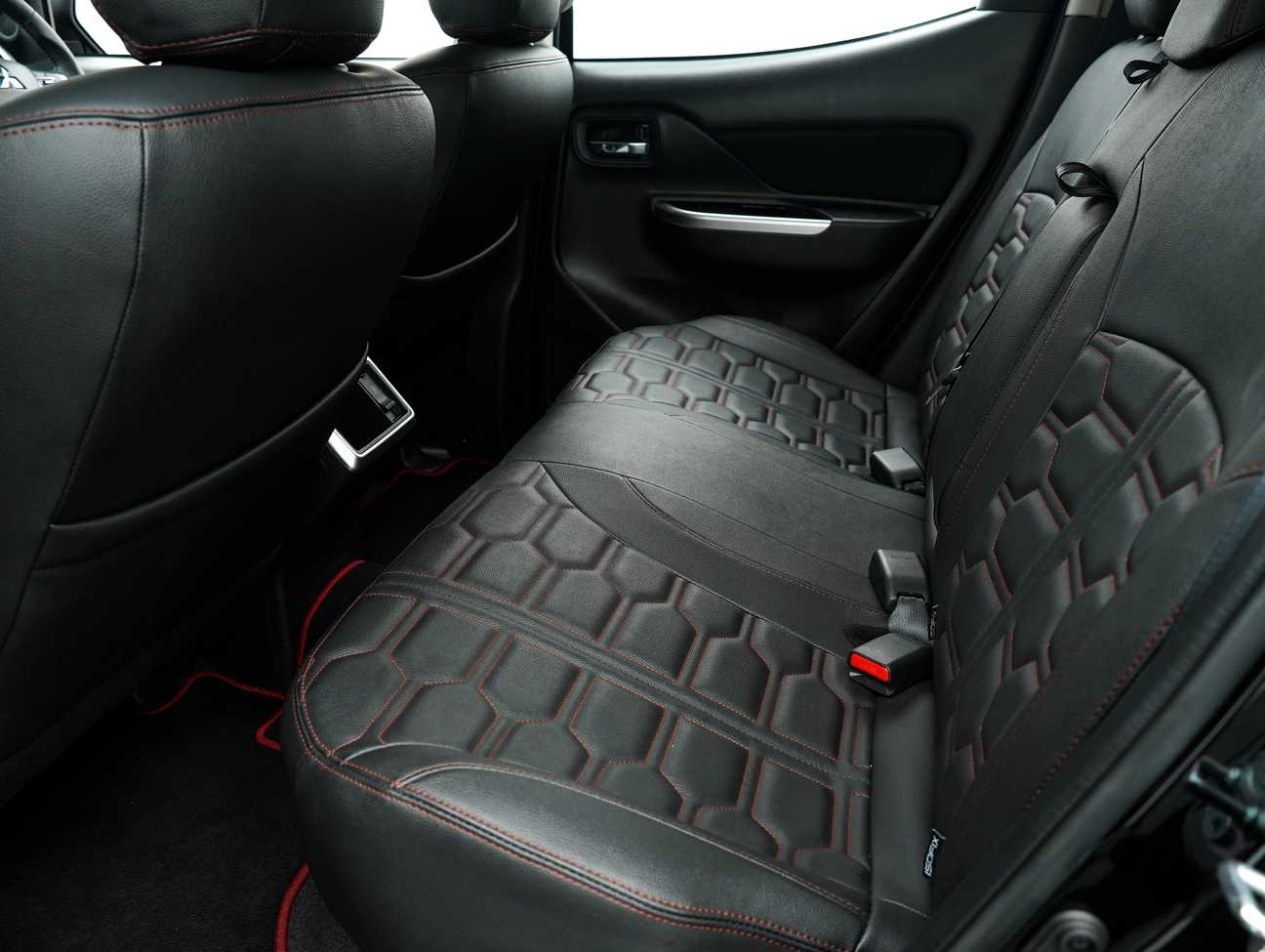 used 2022 Mitsubishi Triton Phantom Plus Dual Cab 4X4 2.4