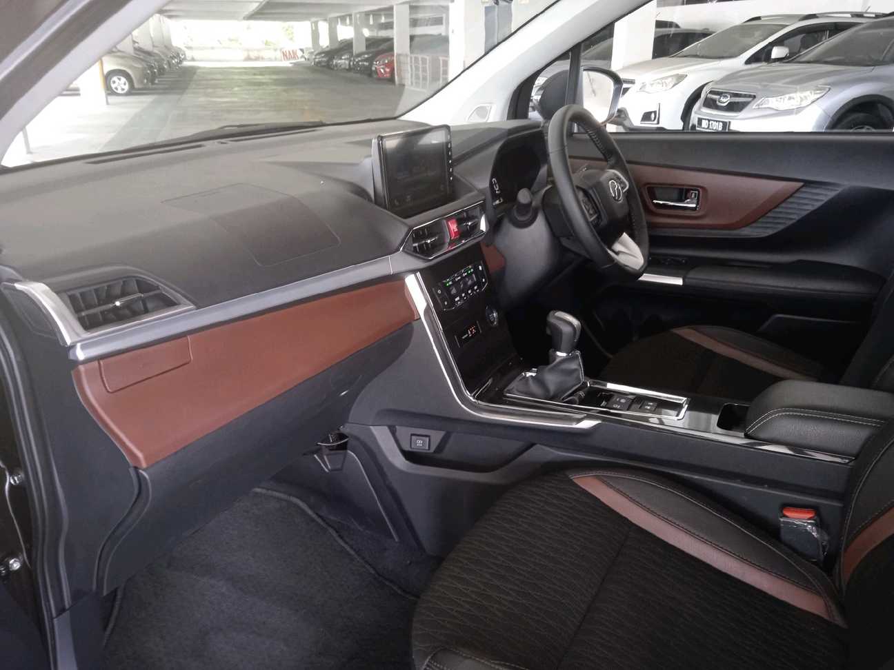 used 2025 Perodua Alza AV 1.5