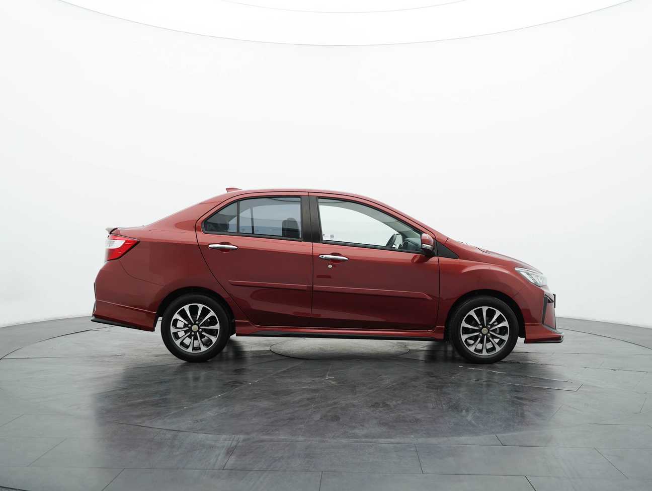 terpakai 2022 Perodua Bezza Advance 1.3