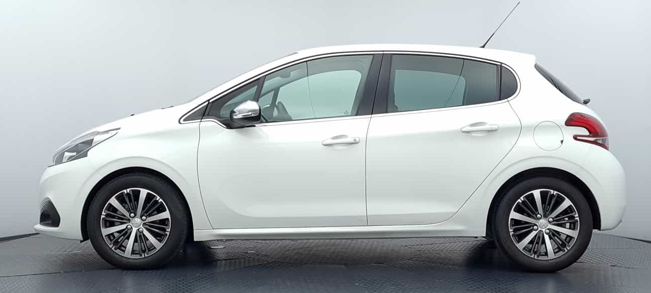 used 2018 Peugeot 208 PURETECH 1.2