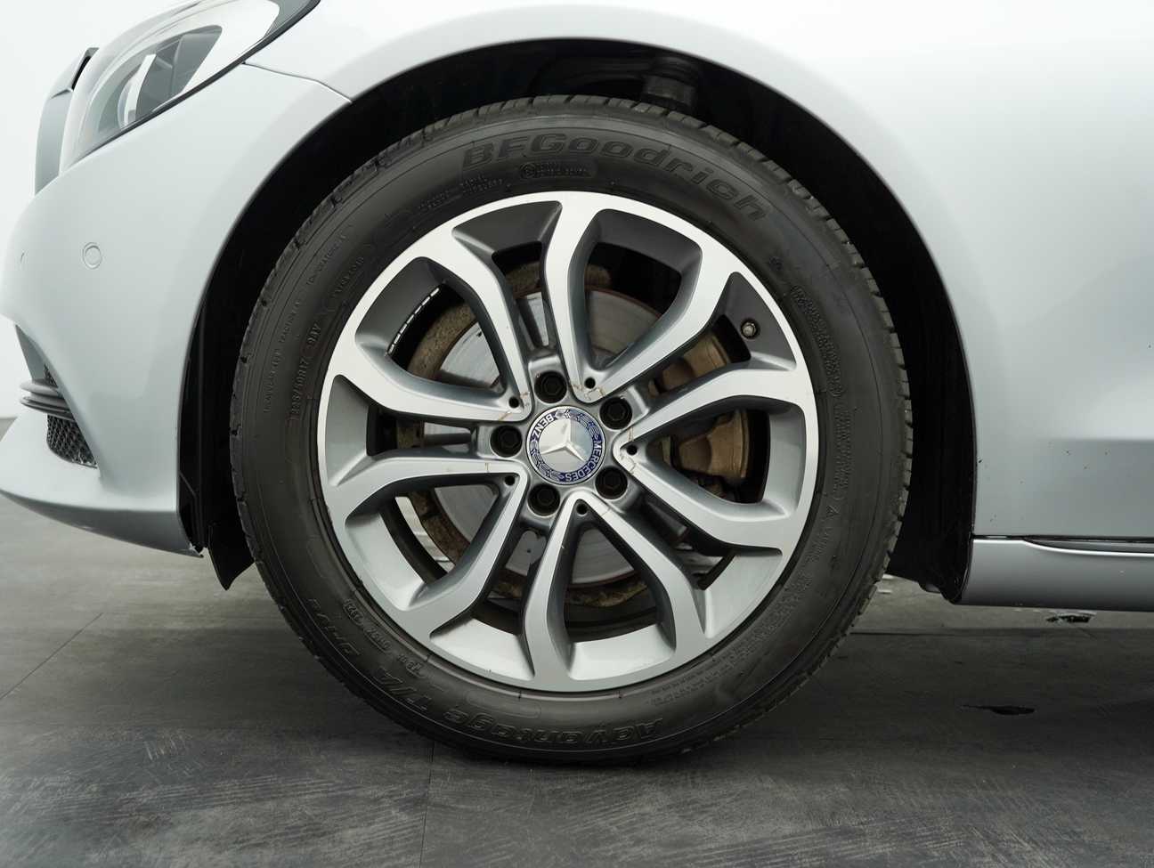 terpakai 2015 Mercedes-Benz C200 Avantgarde 2.0