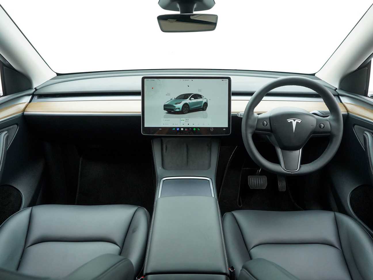 terpakai 2024 Tesla Model Y Standard Range 