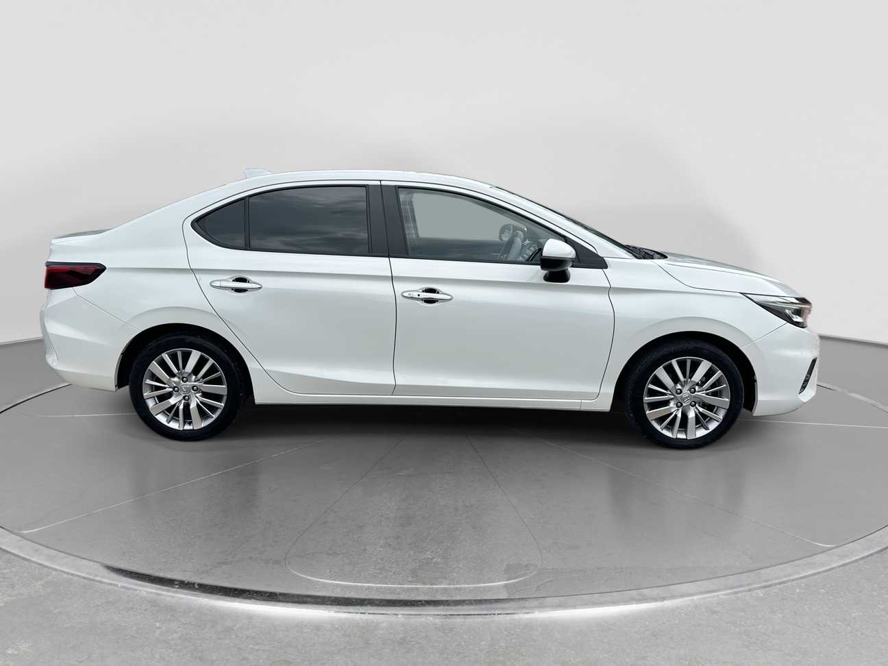 used 2022 Honda City V 1.5