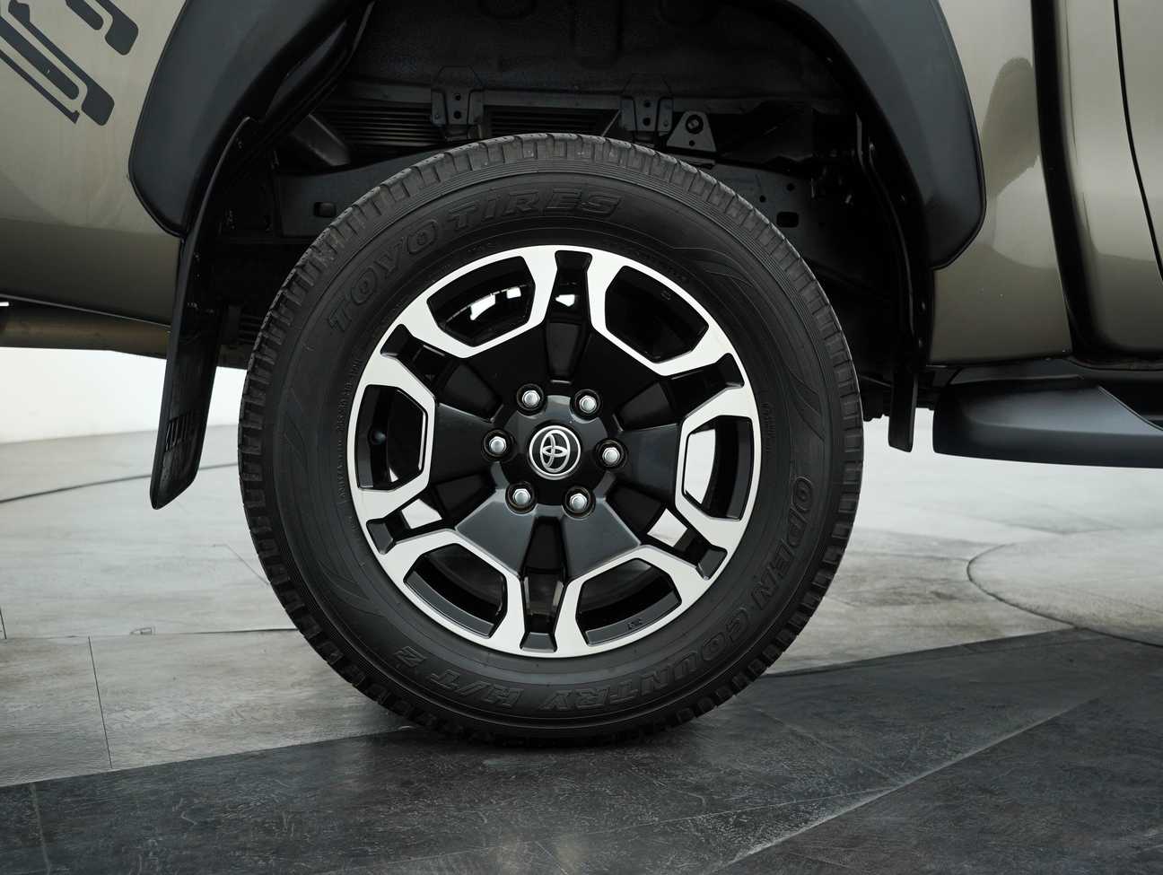 used 2022 Toyota Hilux V Dual Cab 2.4