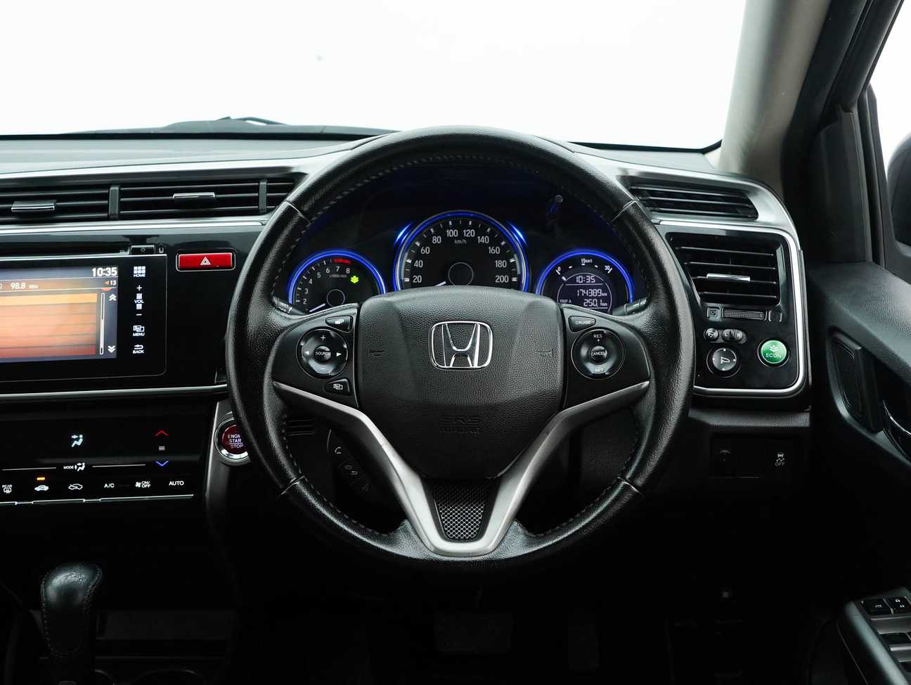 used 2014 Honda City V 1.5