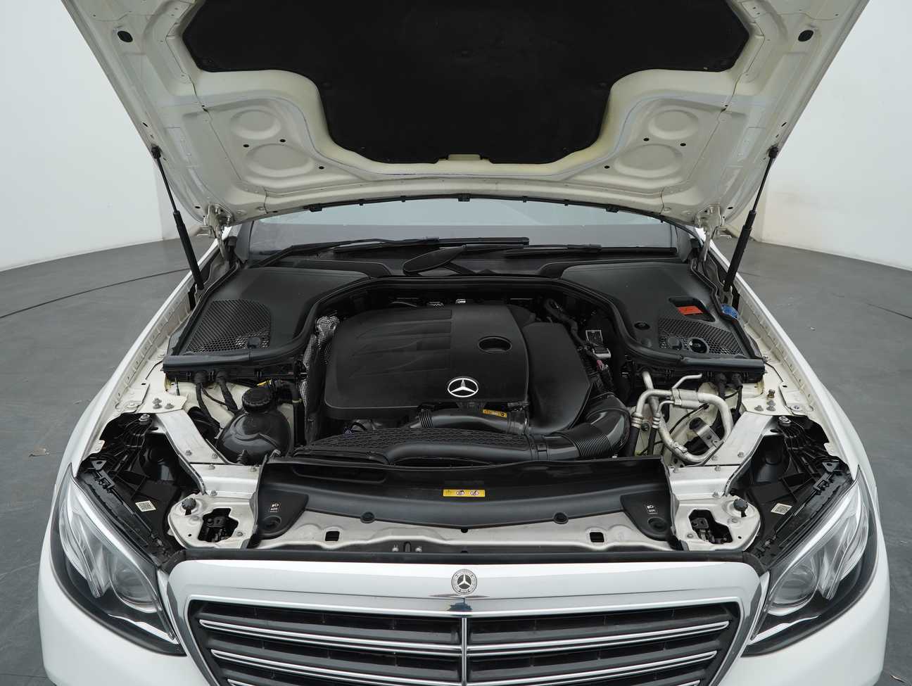 used 2019 Mercedes-Benz E300 Exclusive Line 2.0