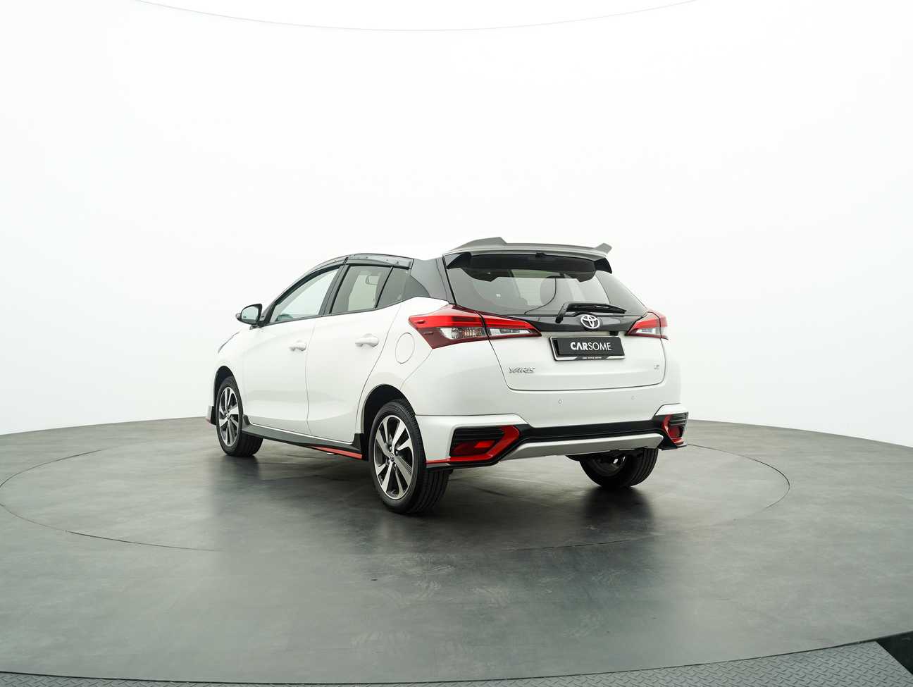 used 2019 Toyota YARIS E 1.5