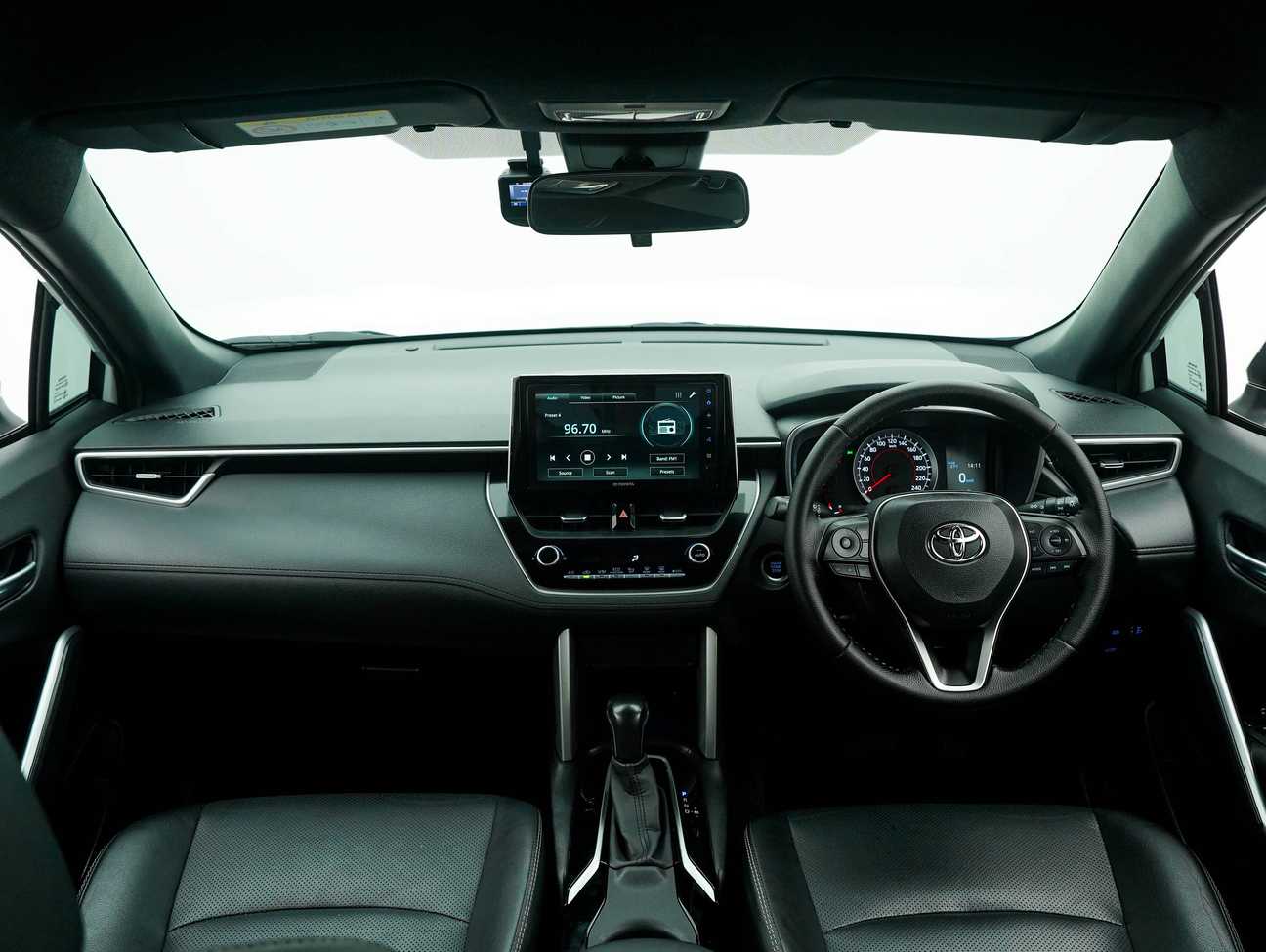 used 2021 Toyota Corolla Cross V 1.8