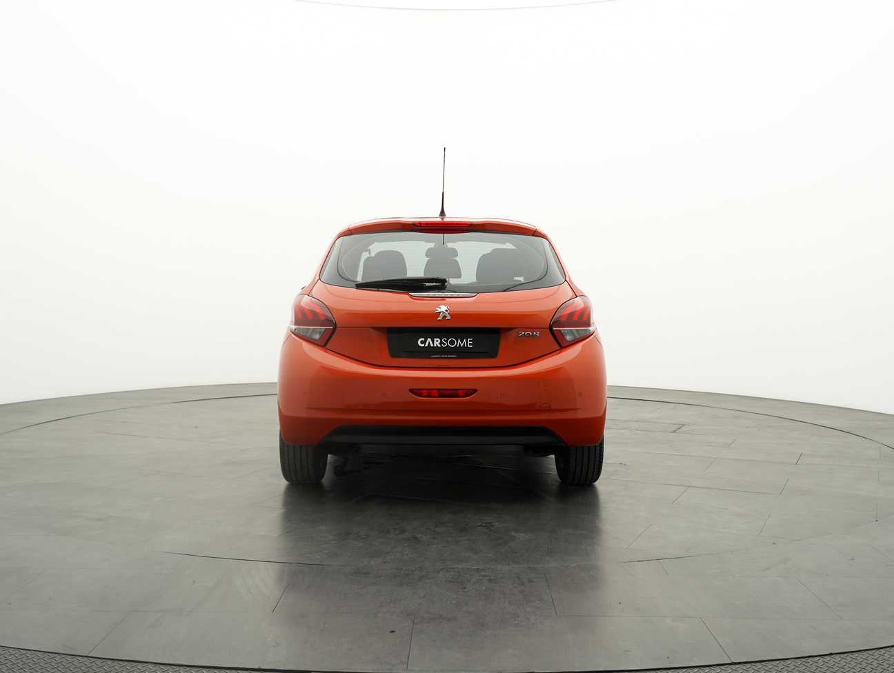 terpakai 2018 Peugeot 208 PureTech 1.2