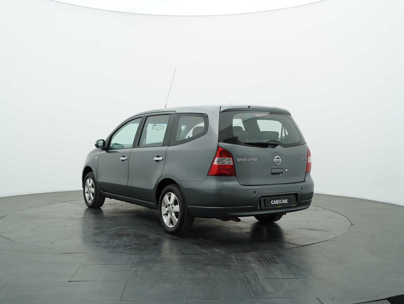 terpakai 2012 Nissan Grand Livina CVTC Comfort 1.8