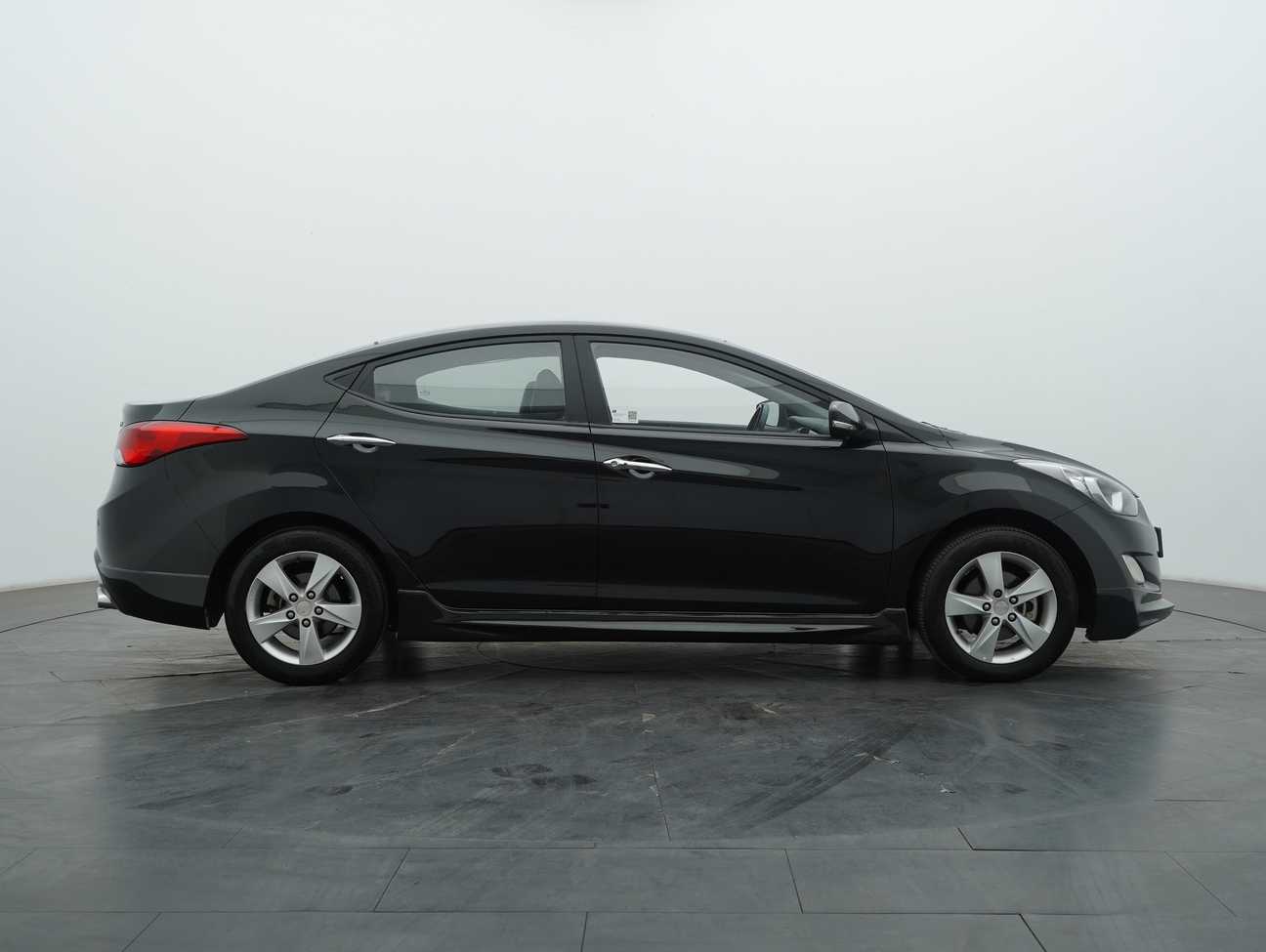 used 2014 Inokom Elantra  1.6