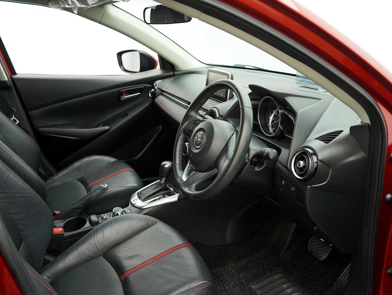 terpakai 2017 Mazda 2 SKYACTIV-G (LED Headlight with DRL) 1.5