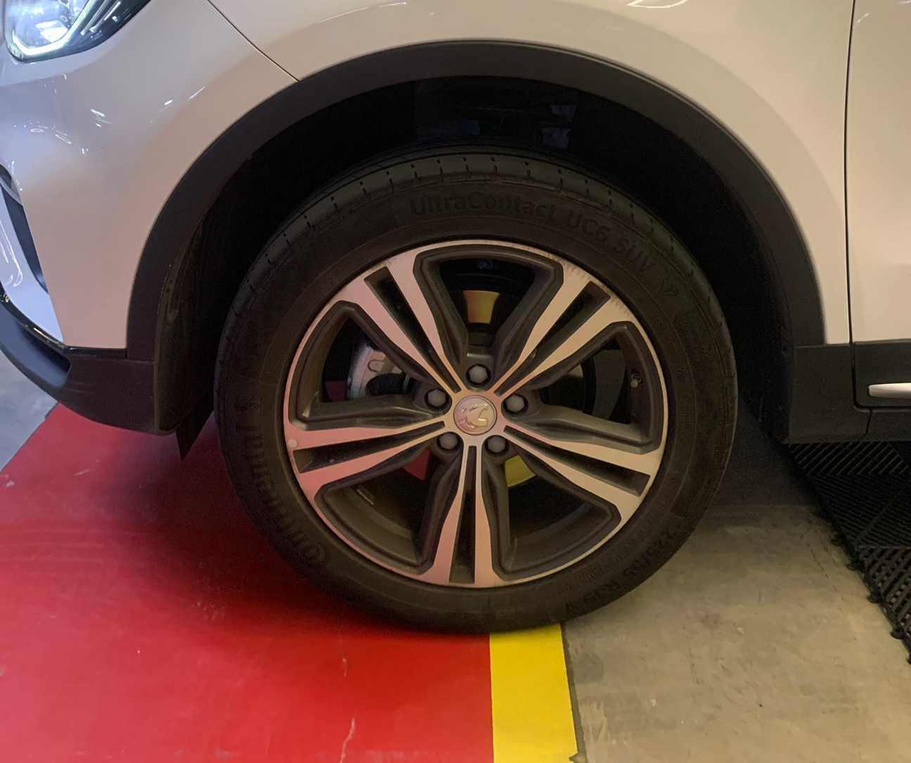 used 2025 Proton X70 Premium 1.5