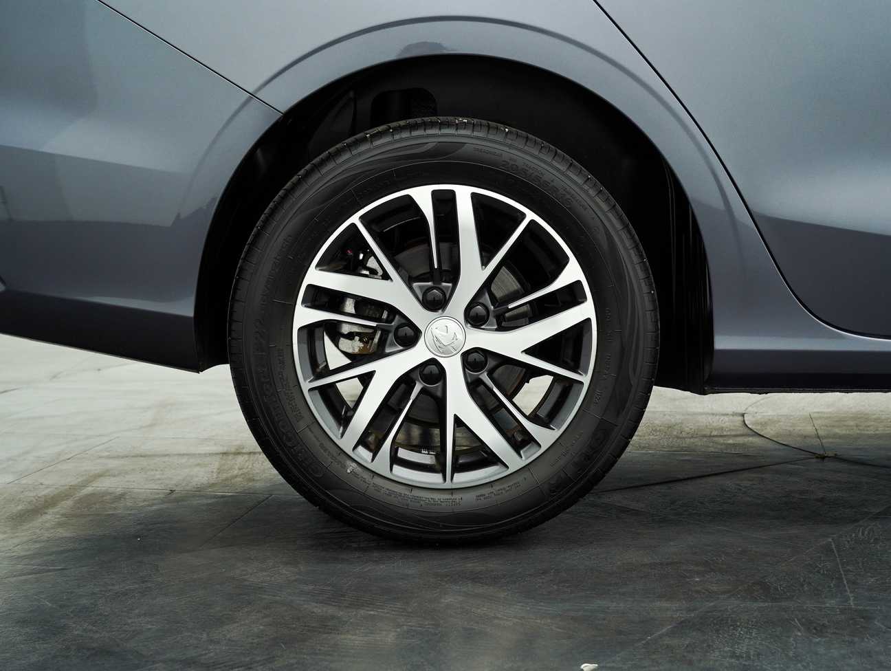 used 2024 Proton S70 Premium 1.5