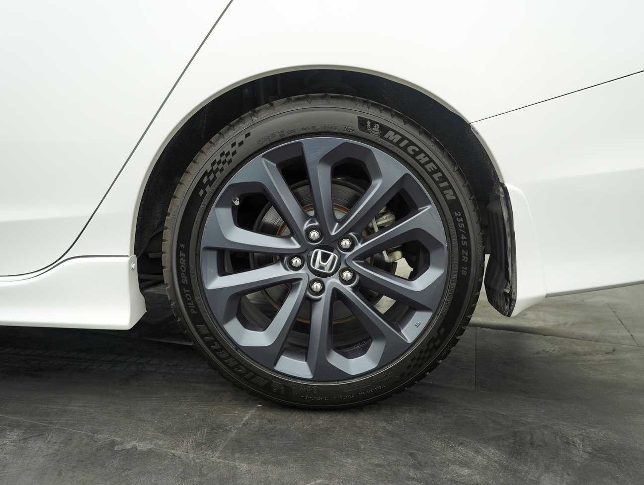 used 2019 Honda Accord VTi-L Advance 2.4