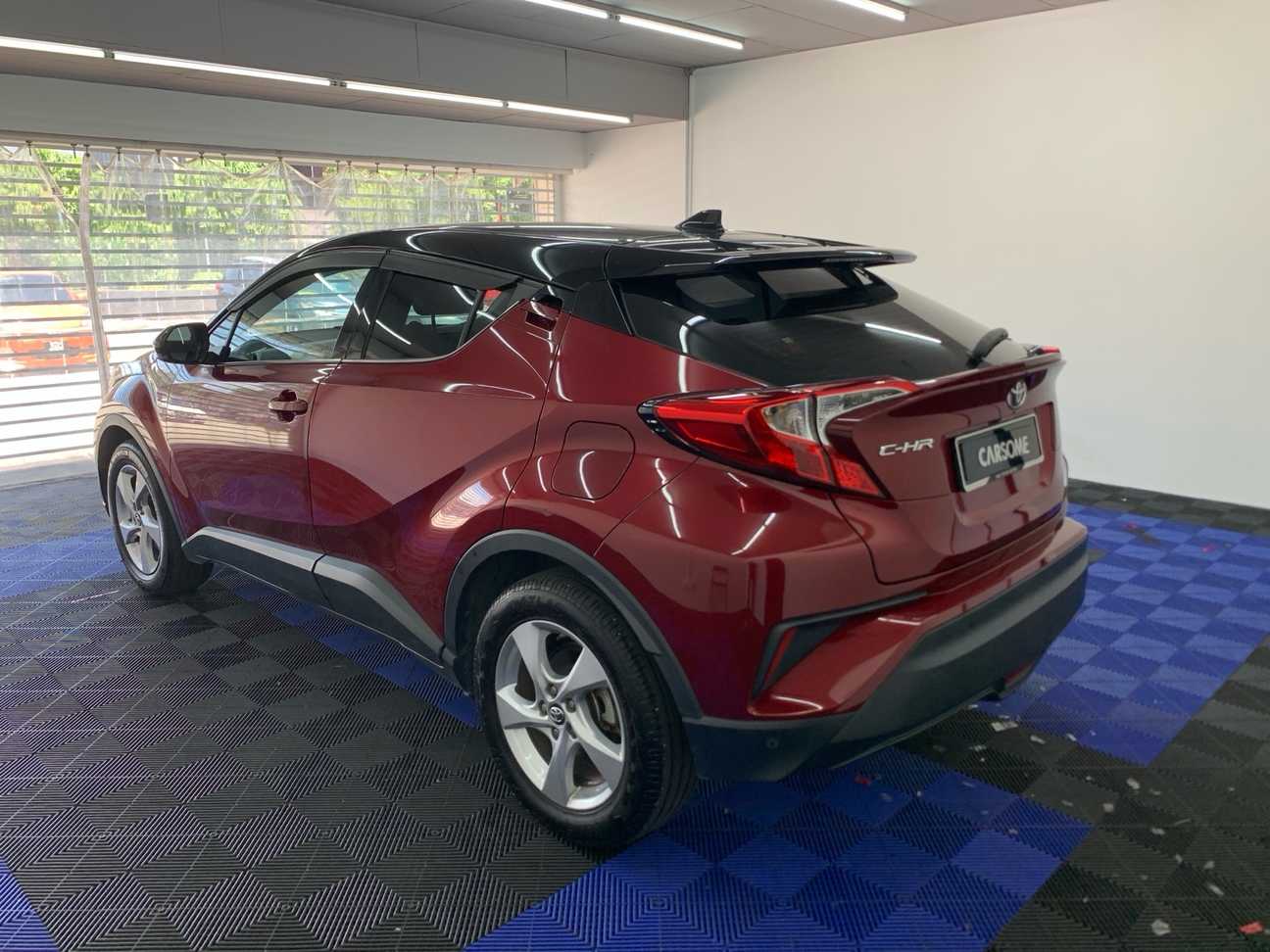 used 2018 Toyota C-HR  1.8