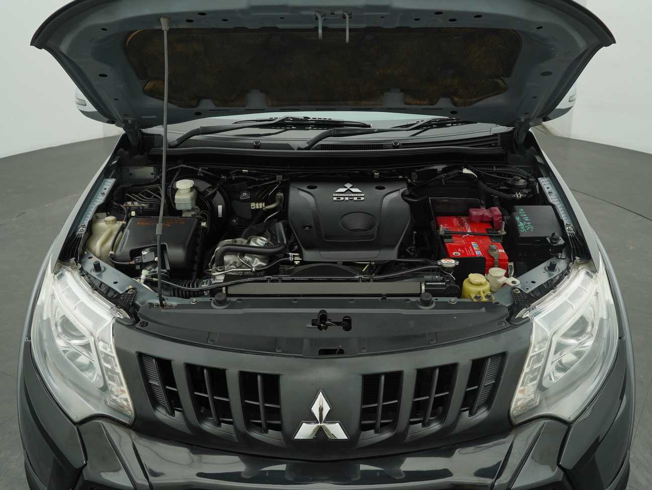 terpakai 2017 Mitsubishi Triton VGT Adventure X Dual Cab 4X4 2.4