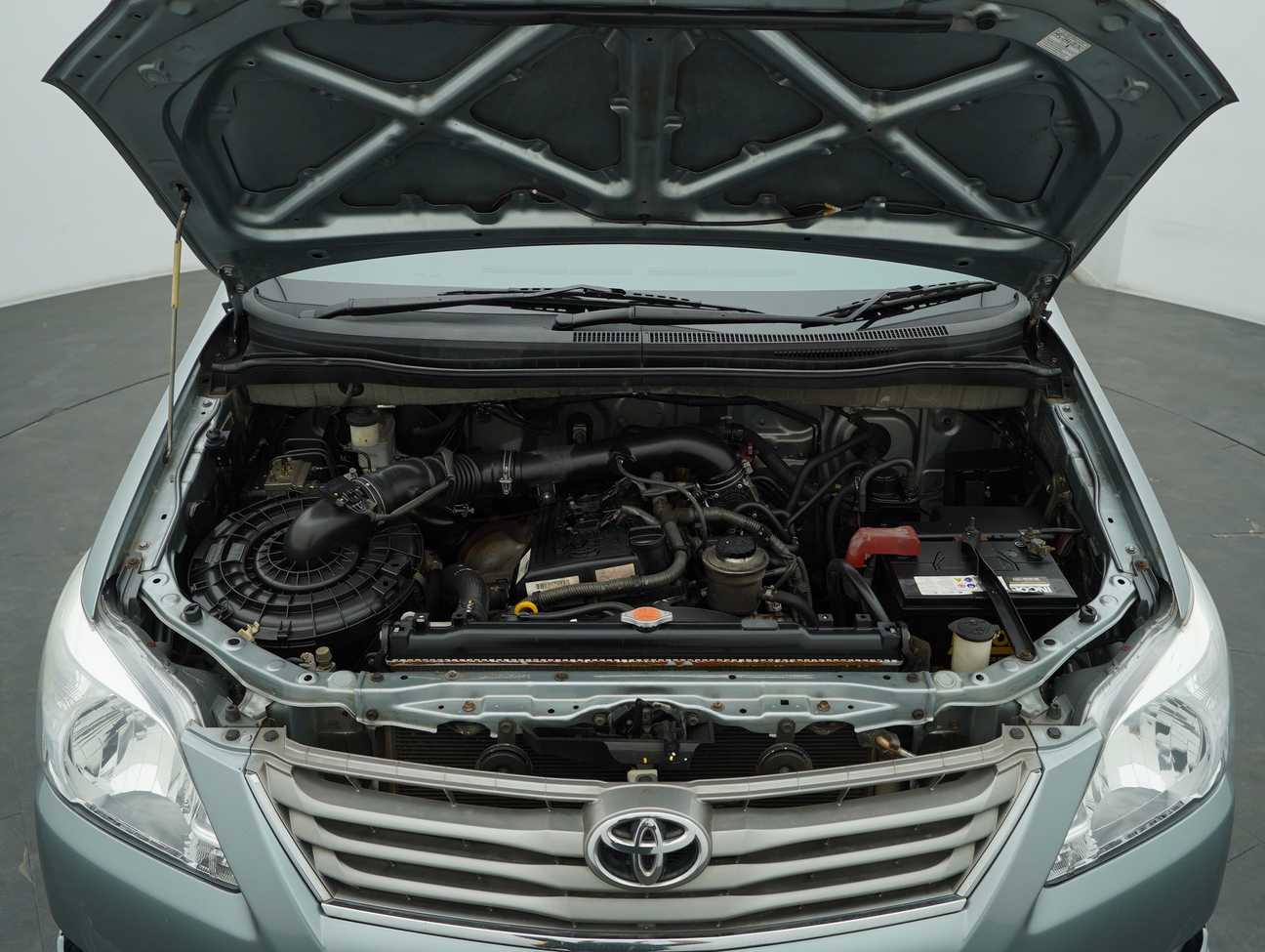 used 2012 Toyota Innova G 2.0
