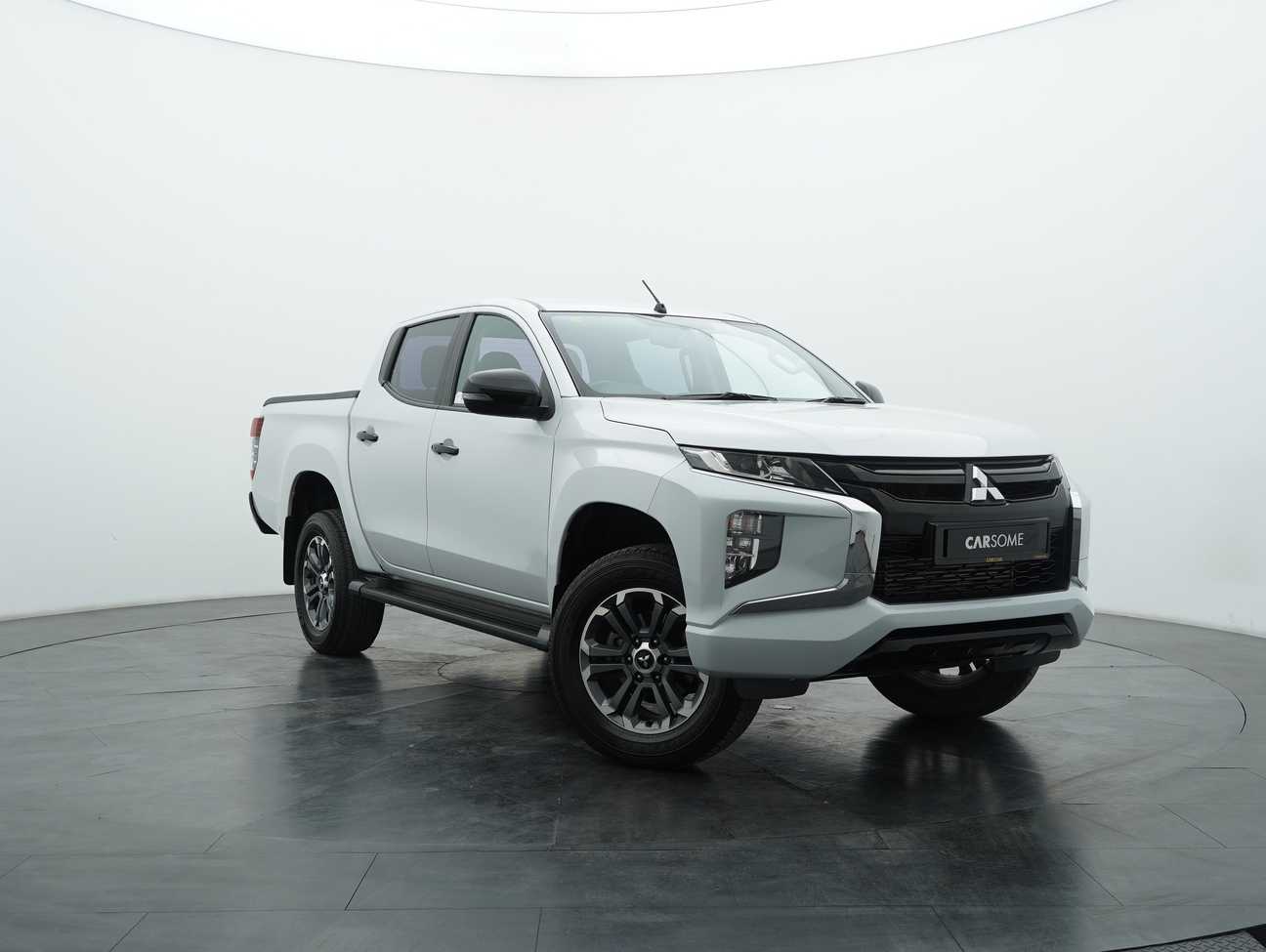 used 2023 Mitsubishi Triton VGT Phantom Dual Cab 4X4 2.4
