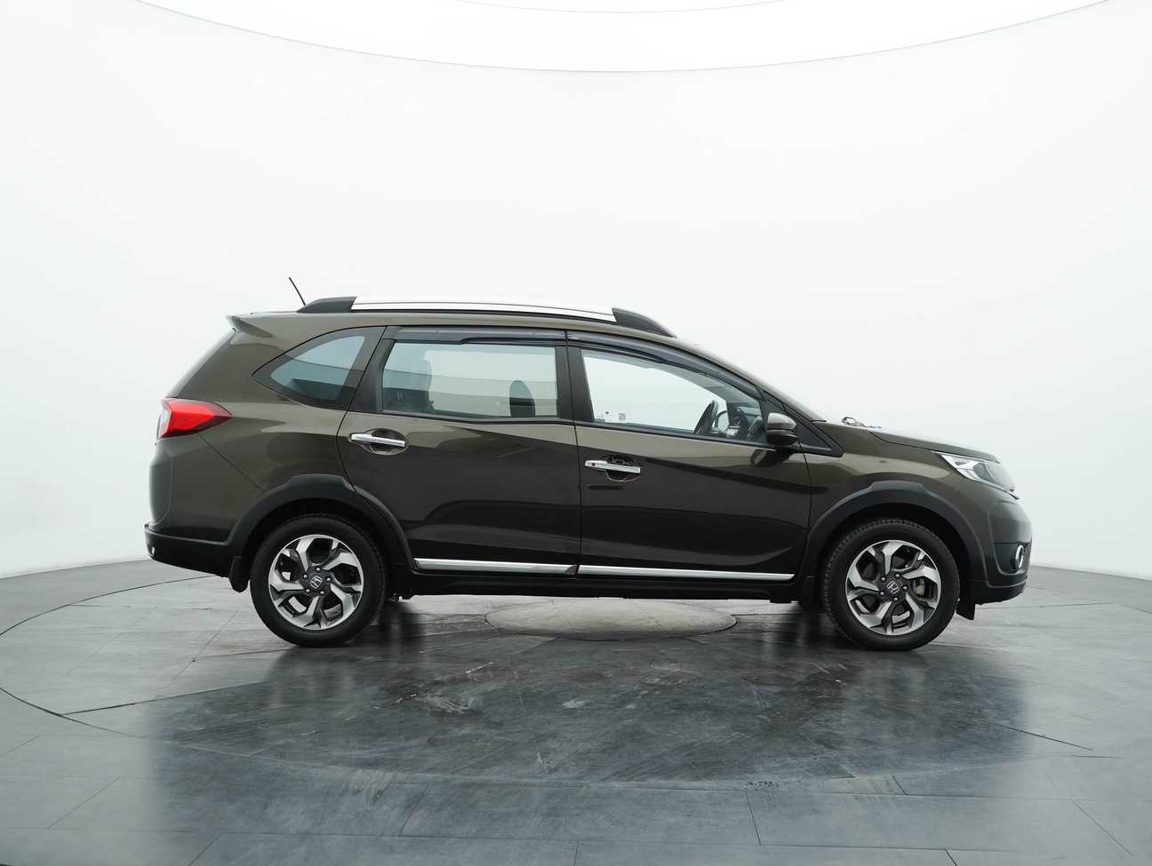 used 2017 Honda BR-V V 1.5
