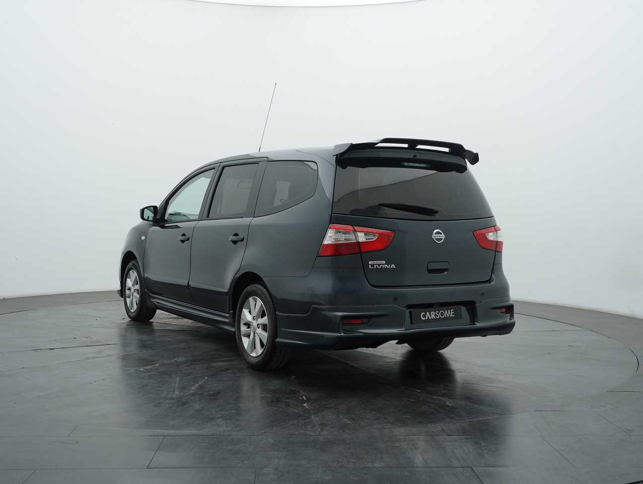 terpakai 2015 Nissan Grand Livina Comfort 1.6