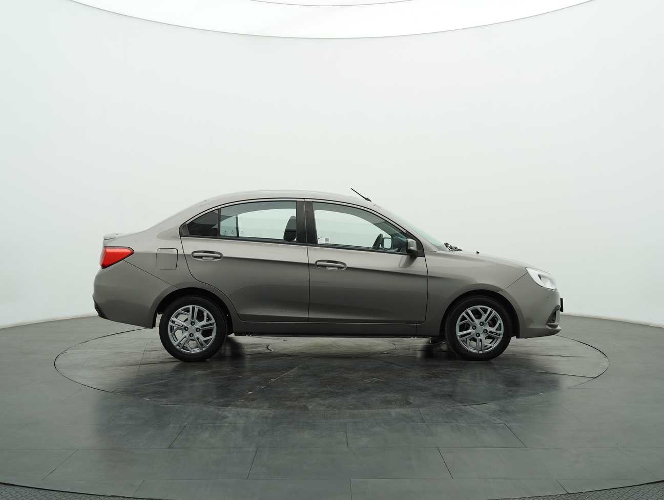 terpakai 2016 Proton Saga Premium 1.3