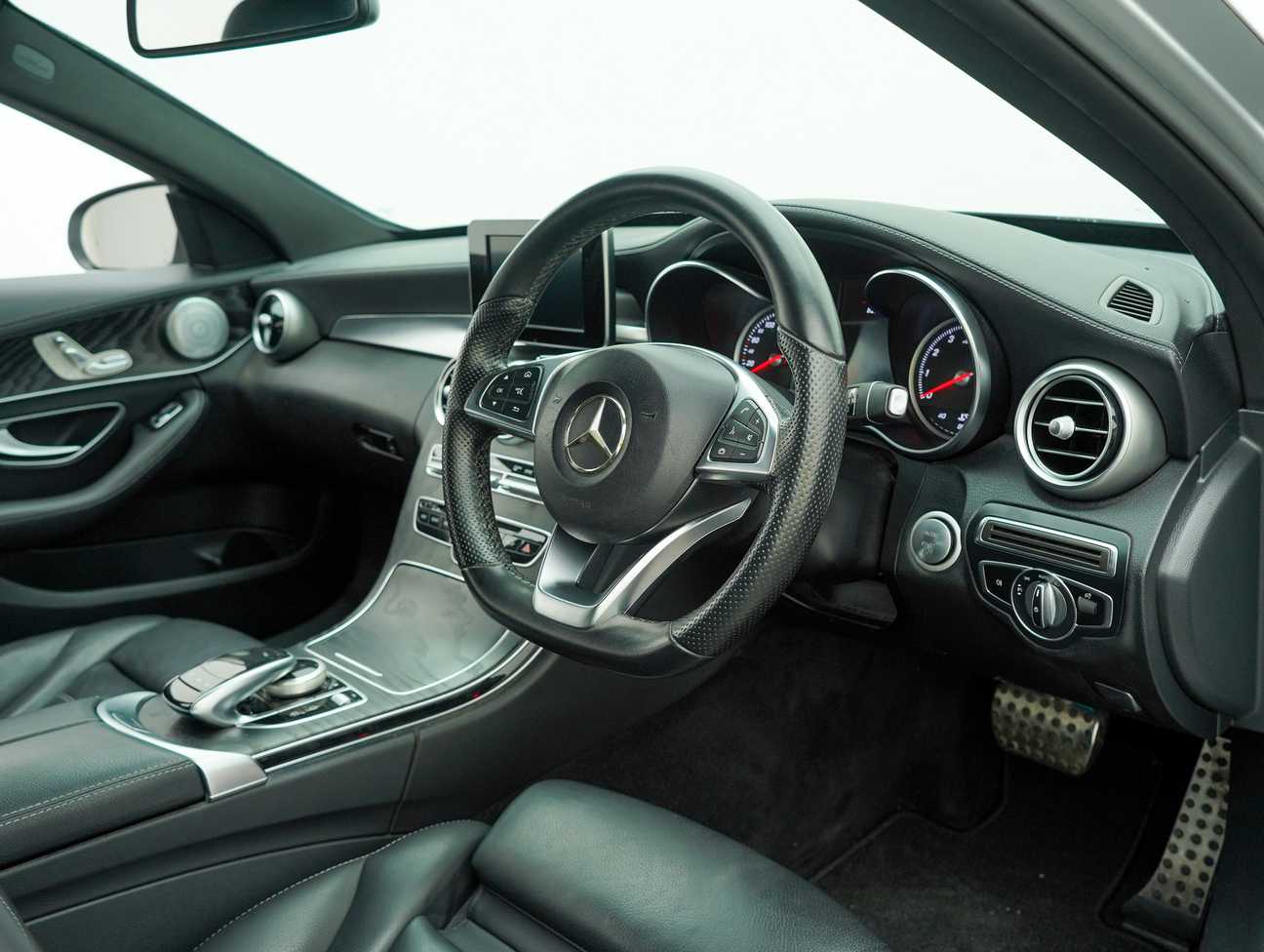 used 2018 Mercedes-Benz C250 AMG Line 2.0