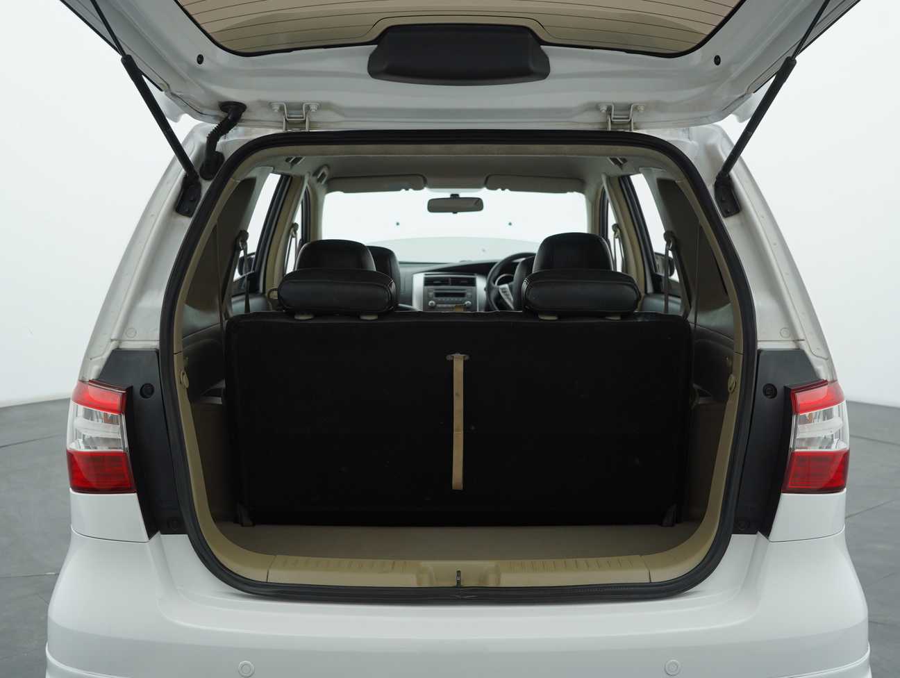 used 2015 Nissan Grand Livina Comfort 1.6