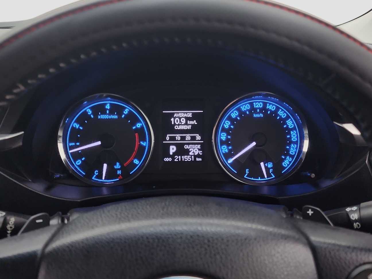 used 2014 Toyota Corolla Altis V 2.0