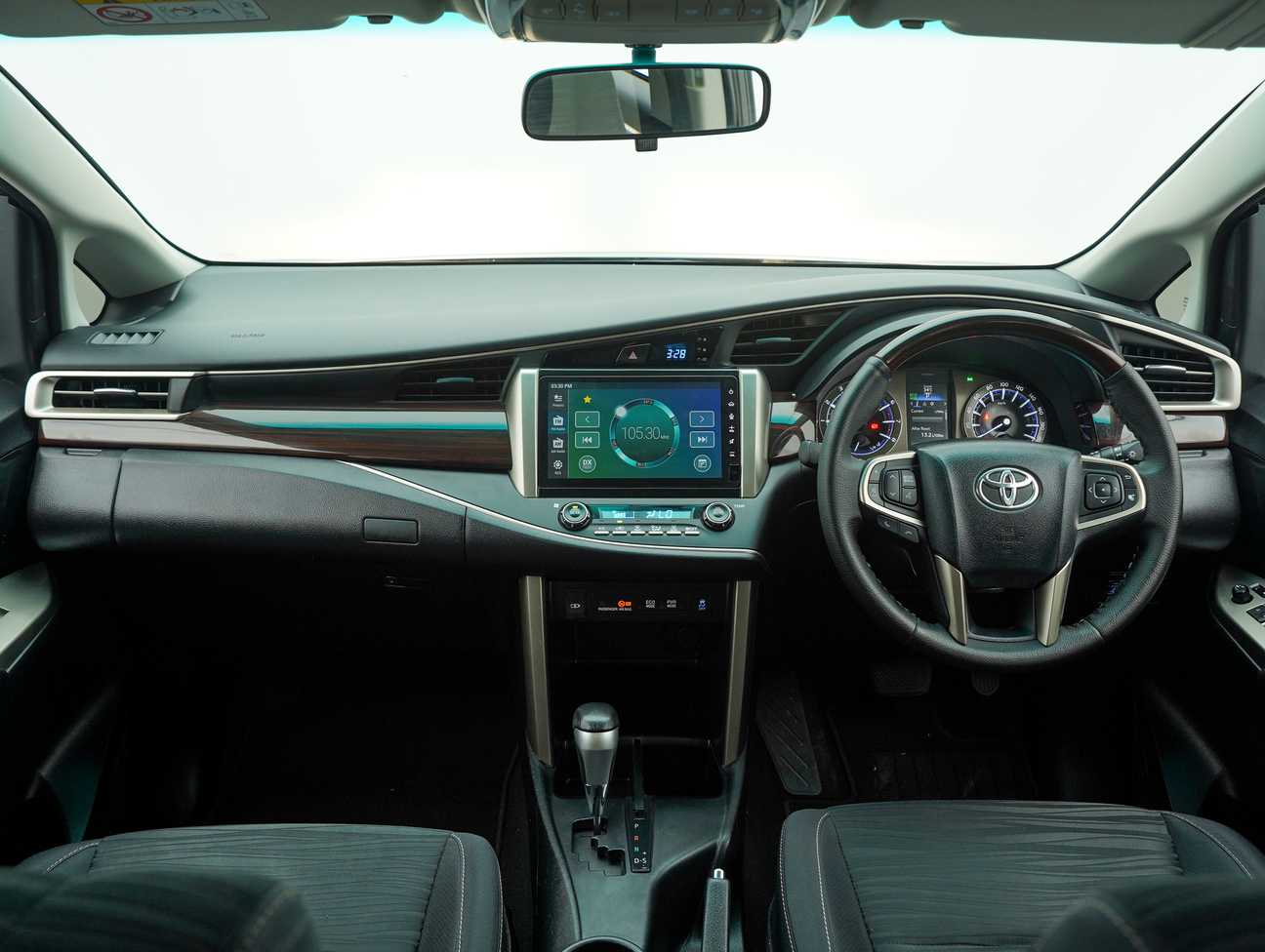 terpakai 2021 Toyota Innova G 2.0