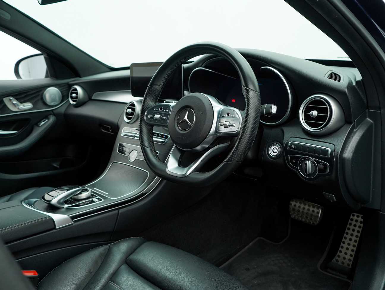 used 2021 Mercedes-Benz C300 AMG Line 2.0