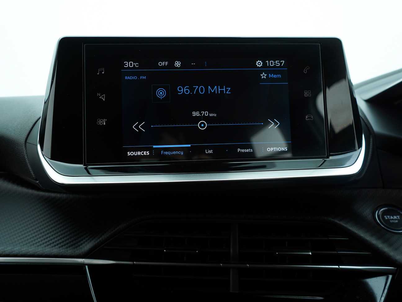 used 2022 Peugeot 2008 Allure 1.2