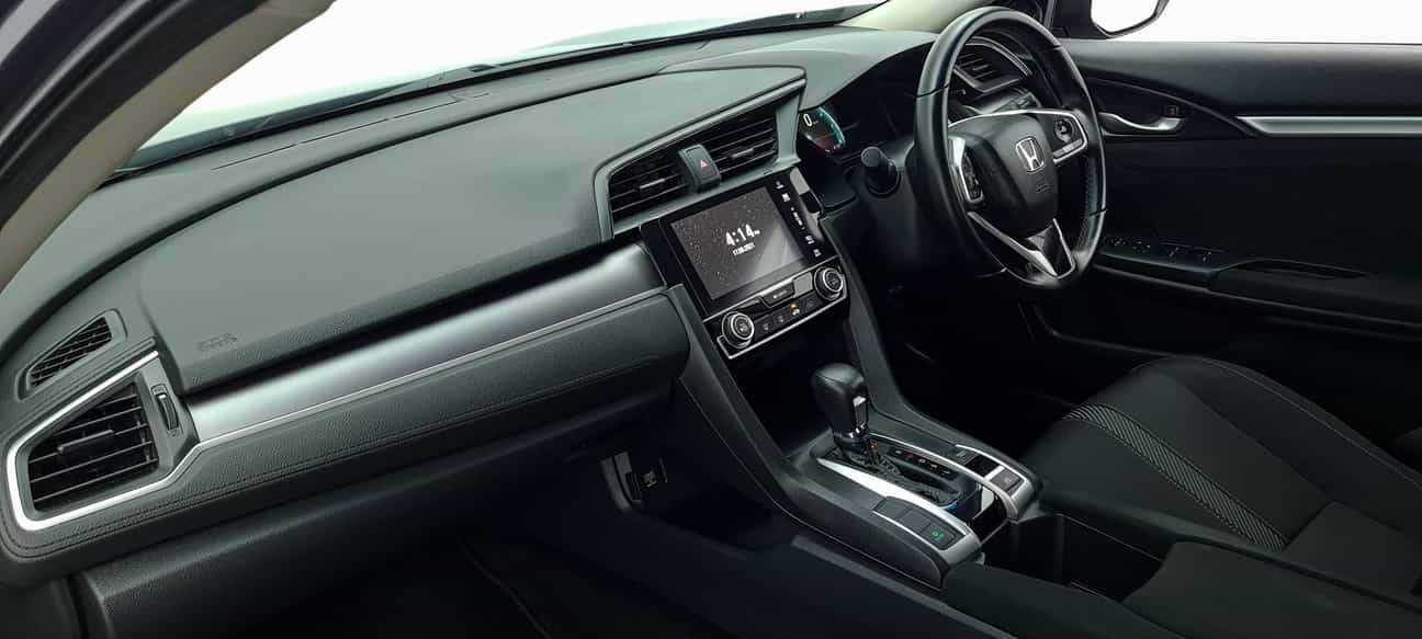 terpakai 2017 Honda CIVIC I-VTEC 1.8