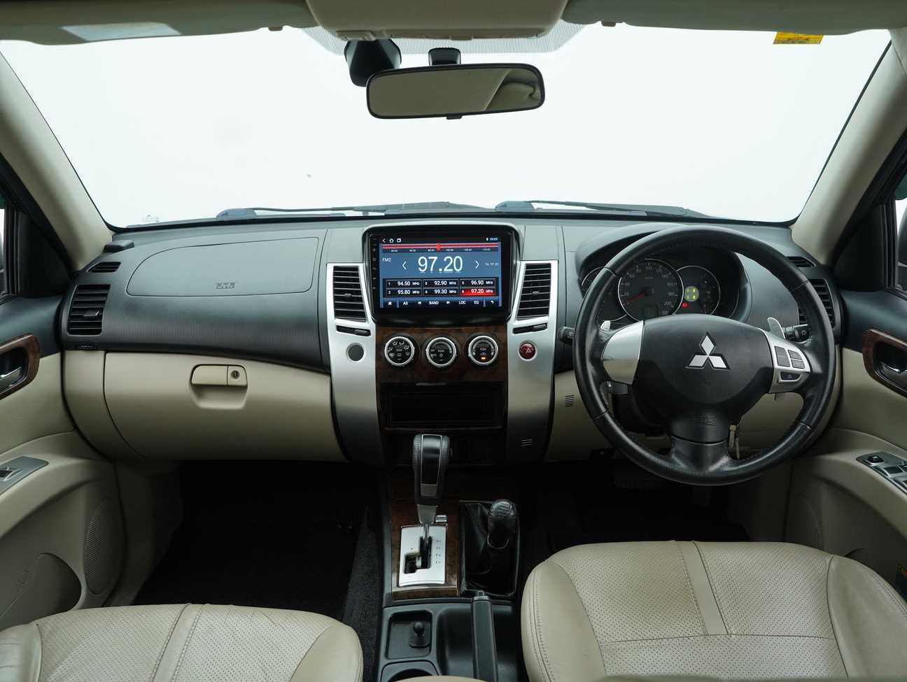 used 2013 Mitsubishi Pajero Sport VGT 2.5