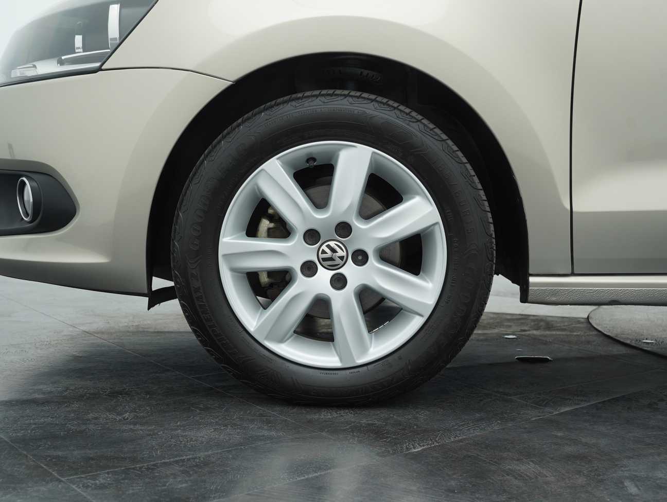 terpakai 2013 Volkswagen Polo  1.6