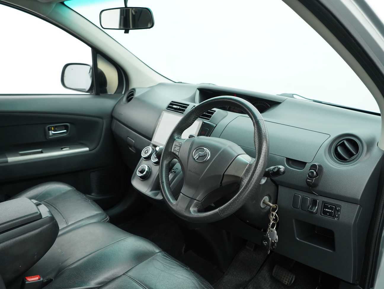 terpakai 2014 Perodua Alza Advance 1.5