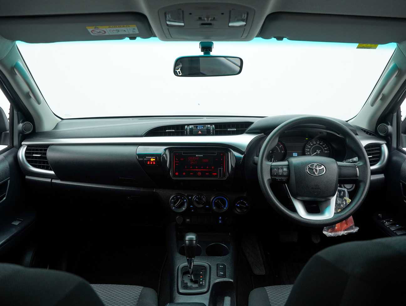 used 2022 Toyota Hilux E Dual Cab 2.4