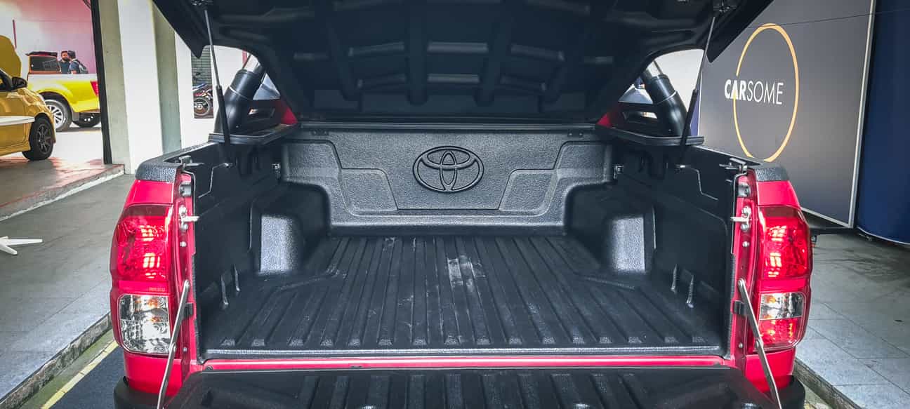 terpakai 2017 Toyota HILUX DOUBLE CAB G 4X4 2.4