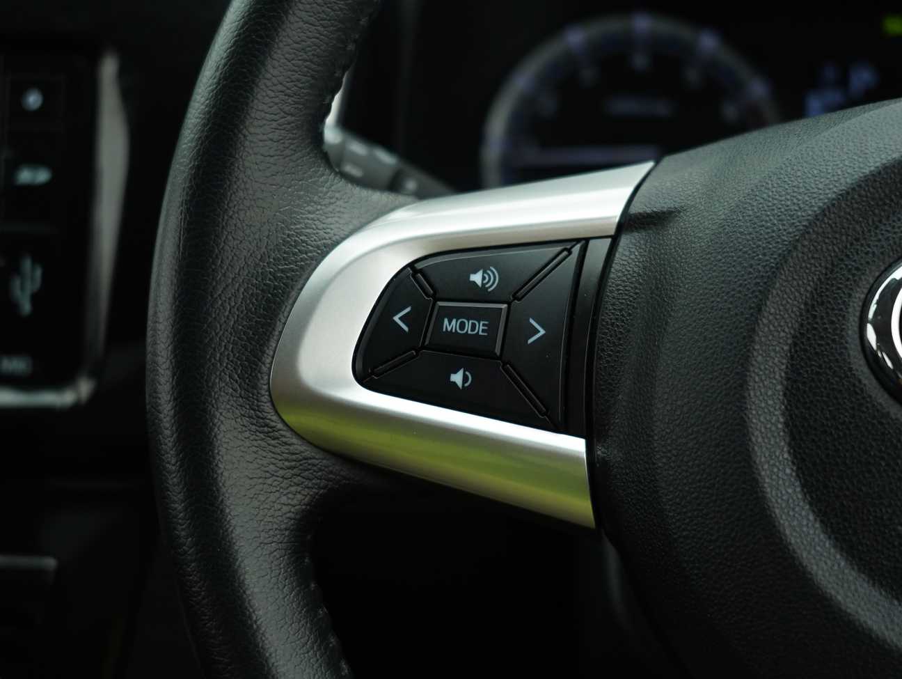 terpakai 2021 Perodua Aruz AV 1.5