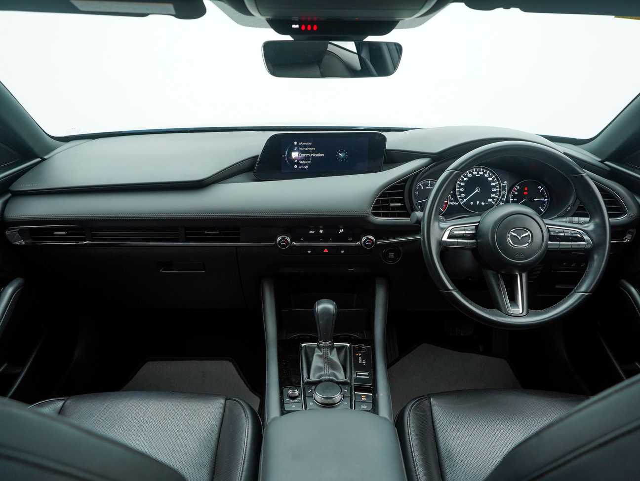 terpakai 2019 Mazda 3 SKYACTIV-G High Plus 2.0